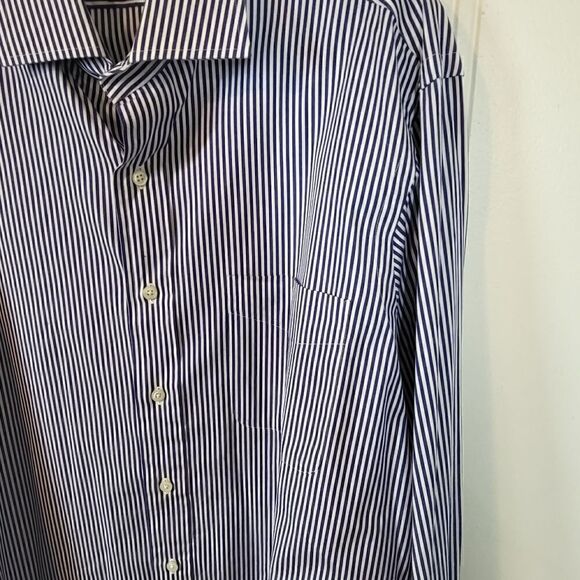 Ralph Lauren Men's Striped Button Down Shirt - Picture 5 of 6